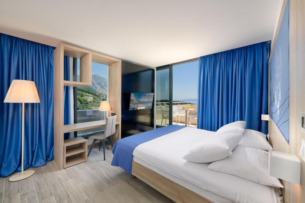 Medora Auri Family Beach Resort Podgora Exterior photo