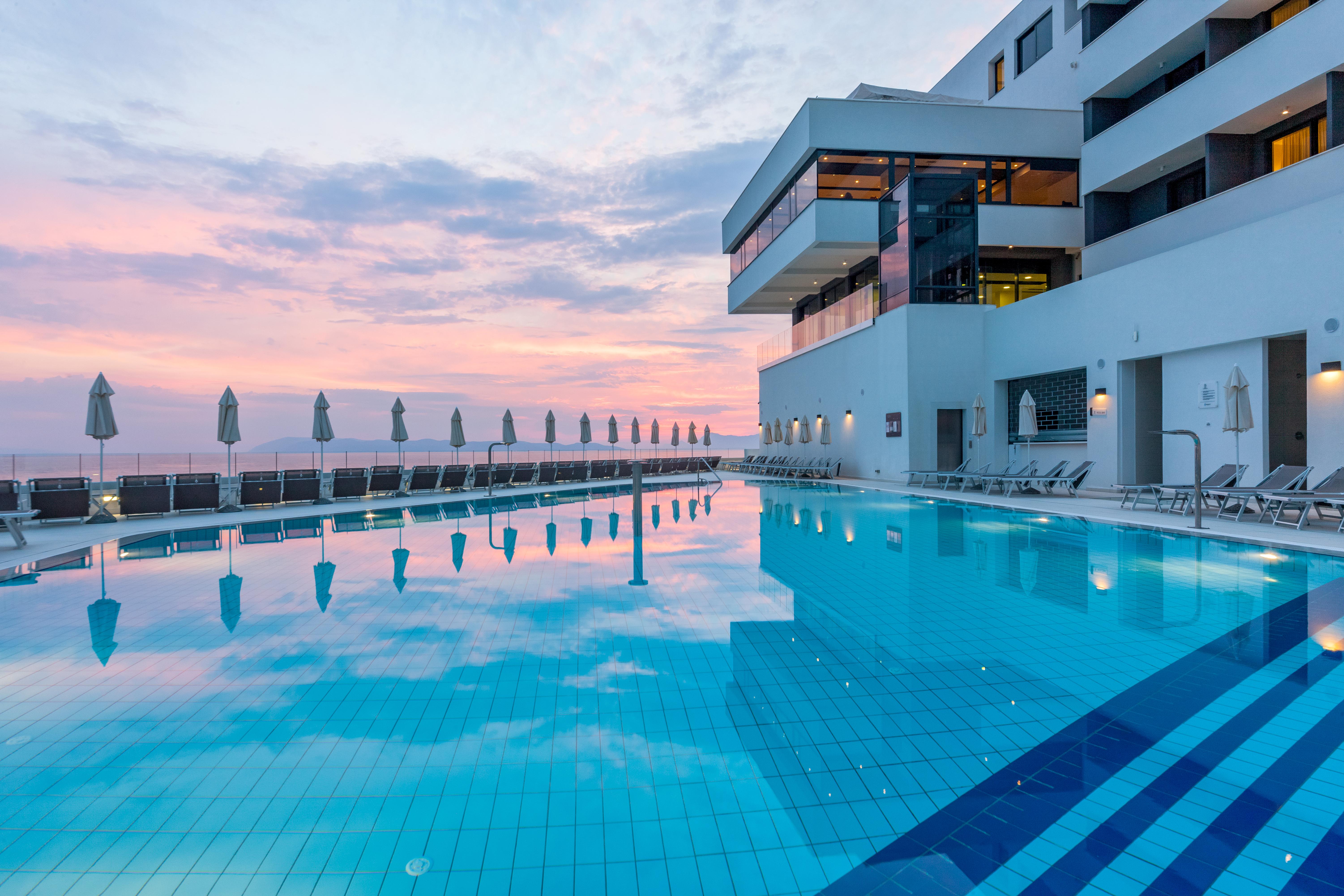 Medora Auri Family Beach Resort Podgora Exterior photo
